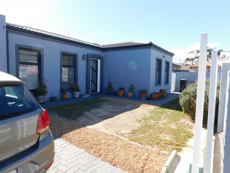 3 Bedroom Property for Sale in Fairview Golf Estate Western Cape